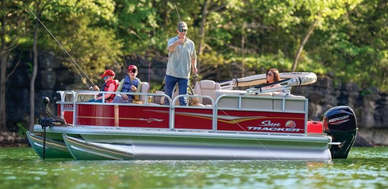 Tracker boats Sun Tracker