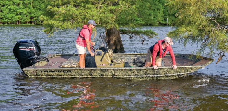 Tracker boats WHITE RIVER JON