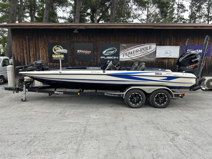 SOLD OUT Triton Boats 21TRX with SHO275