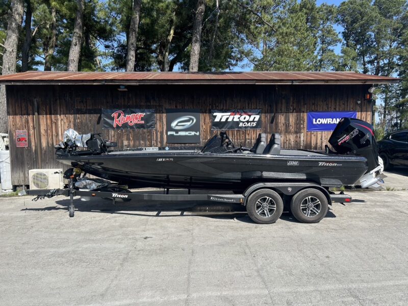’23 TritonBoats 21XRT with Mercury ProXs250